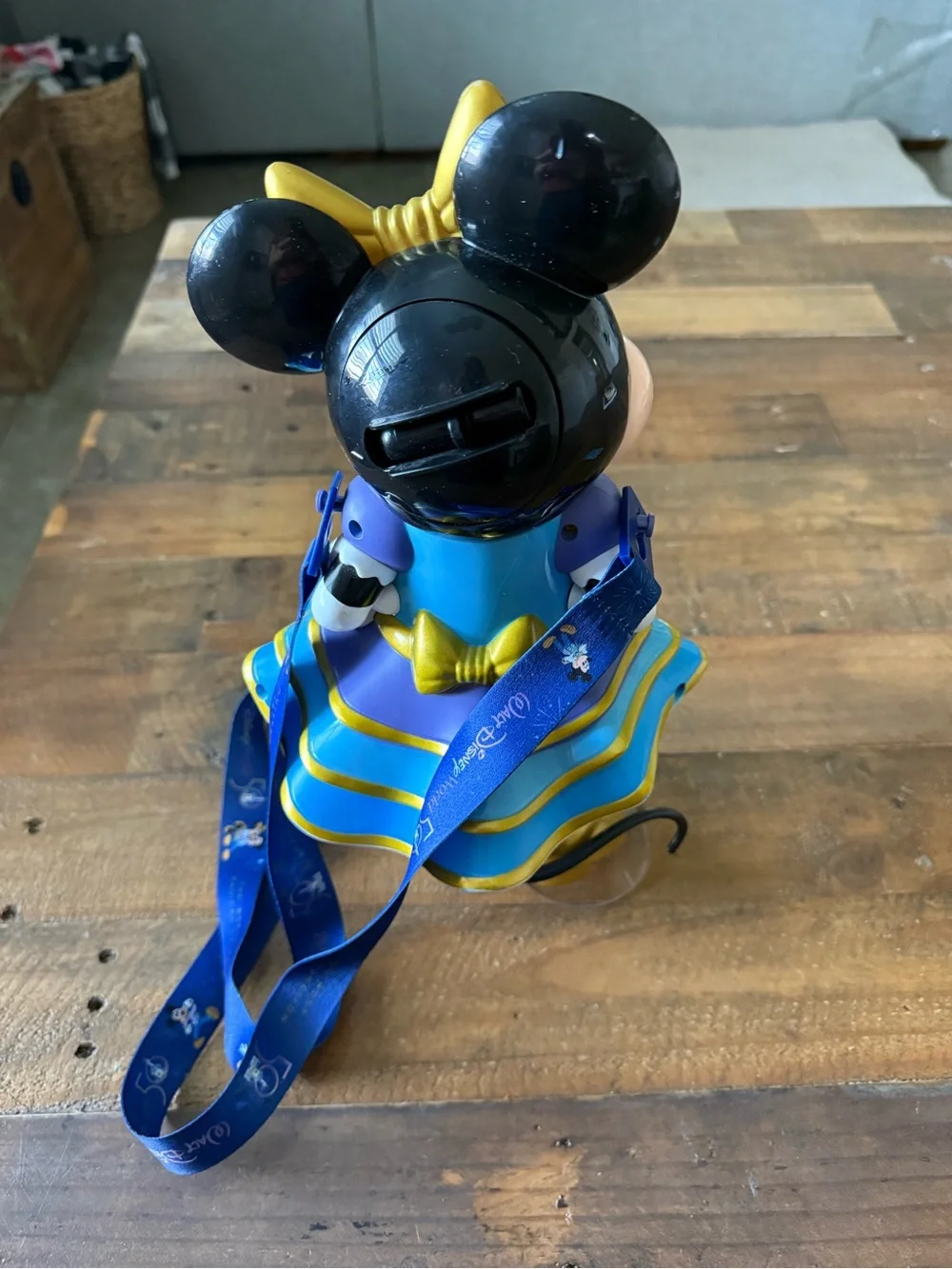 Disney World 50th Anniversary Minnie Mouse Sipper Cup w/ Strap